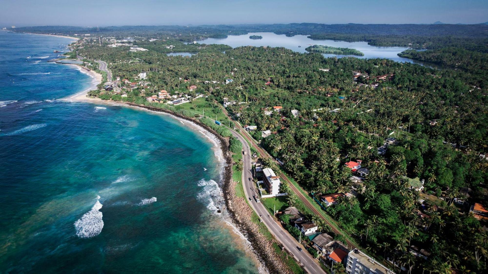Teya Beach Hotel Ahangama Exterior photo