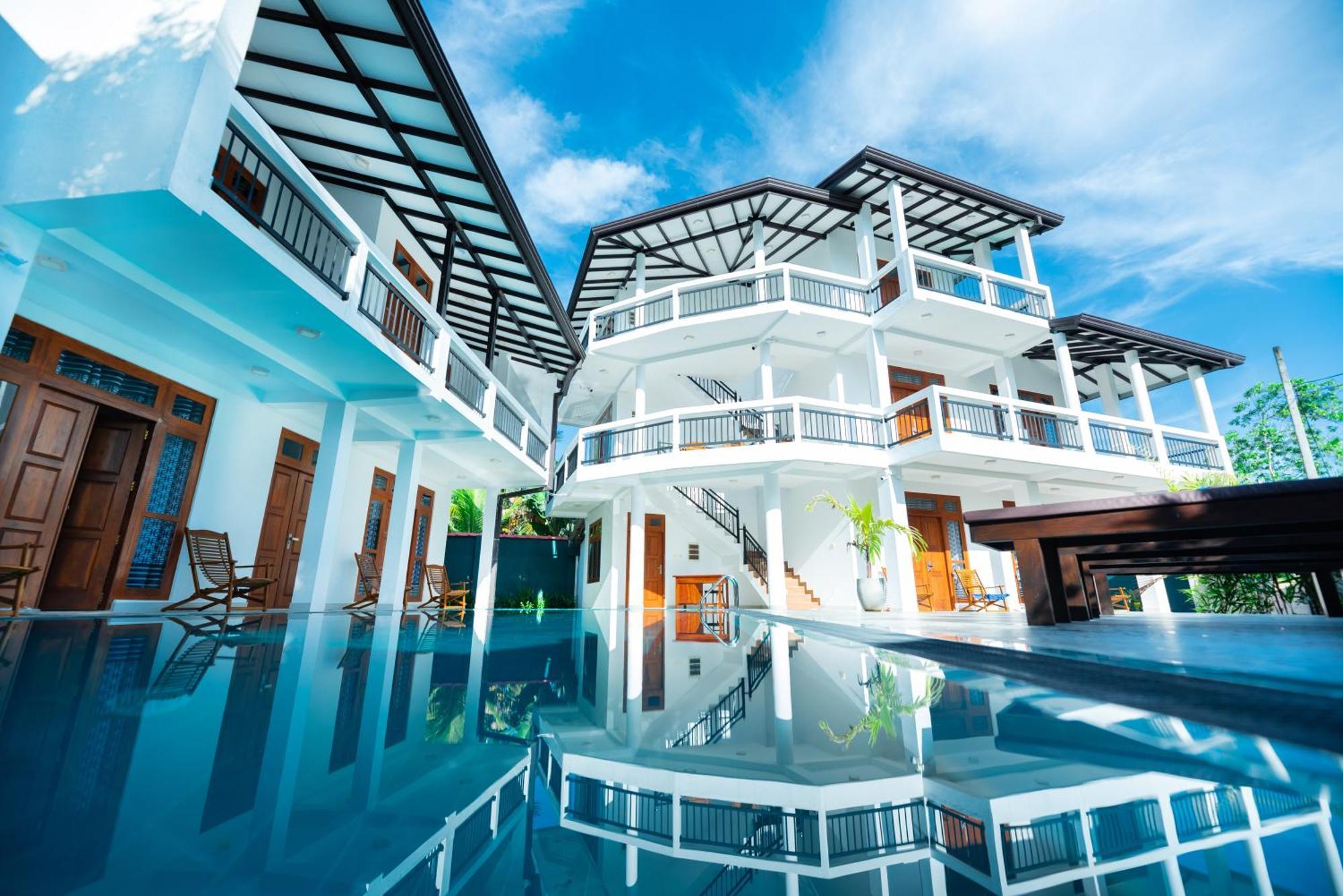Teya Beach Hotel Ahangama Exterior photo