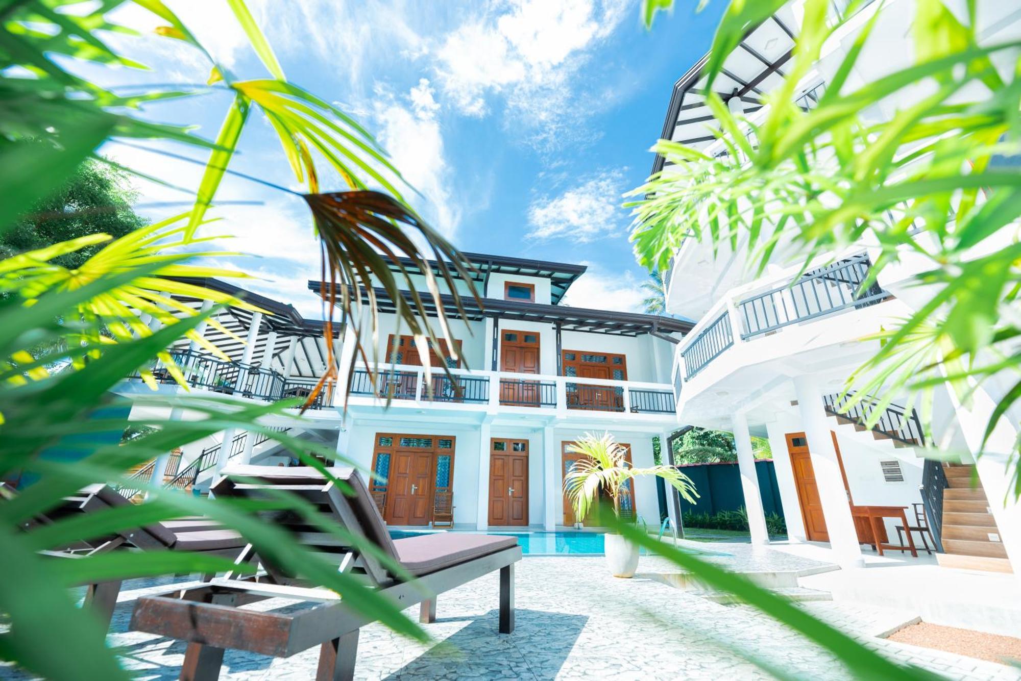 Teya Beach Hotel Ahangama Exterior photo